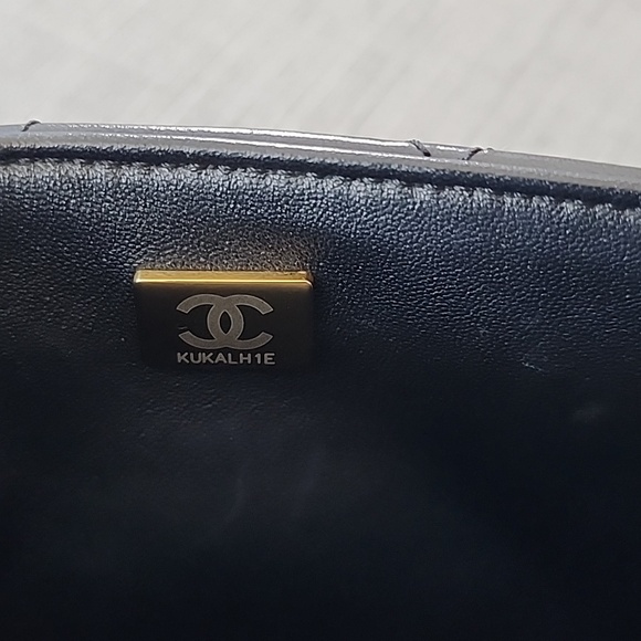 Chanel flap bag - Picture 7 of 16